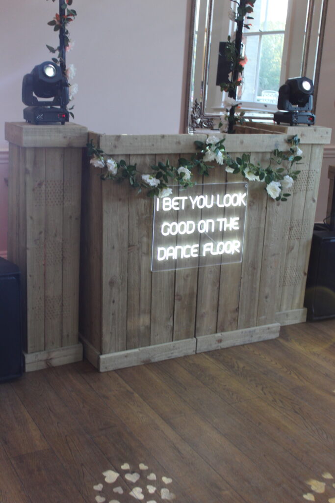 rustic dj pendrell hall